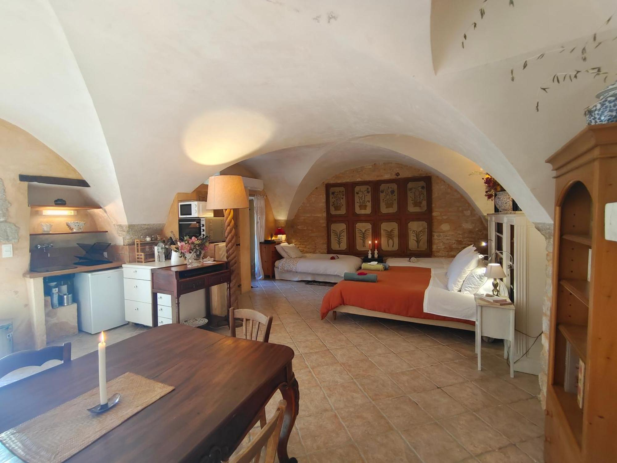 Rue Du Chateau A Cabrieres D'Avignon Bed & Breakfast エクステリア 写真